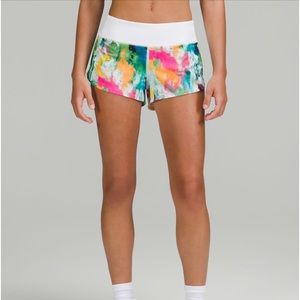 Low rise lululemon Speed Up Shorts 2.5